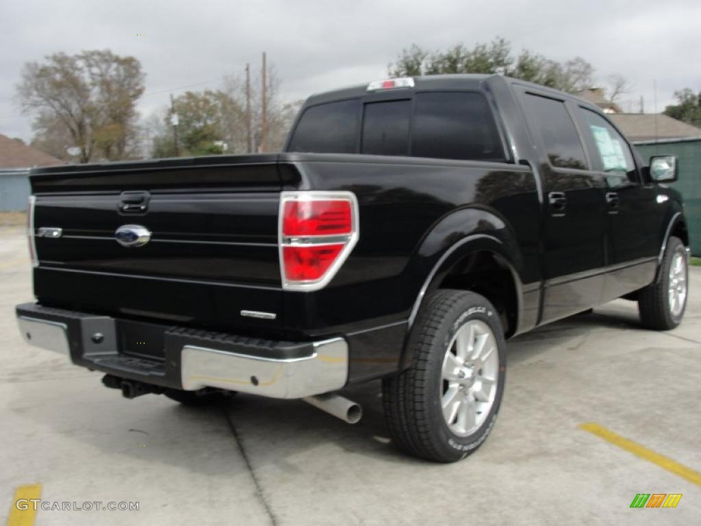 2011 F150 Lariat SuperCrew - Tuxedo Black Metallic / Black photo #3