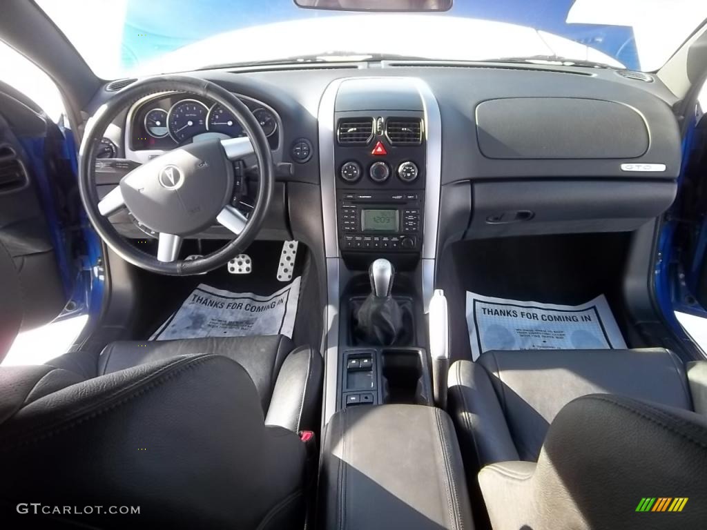 2004 Pontiac GTO Coupe Black Dashboard Photo #43886395