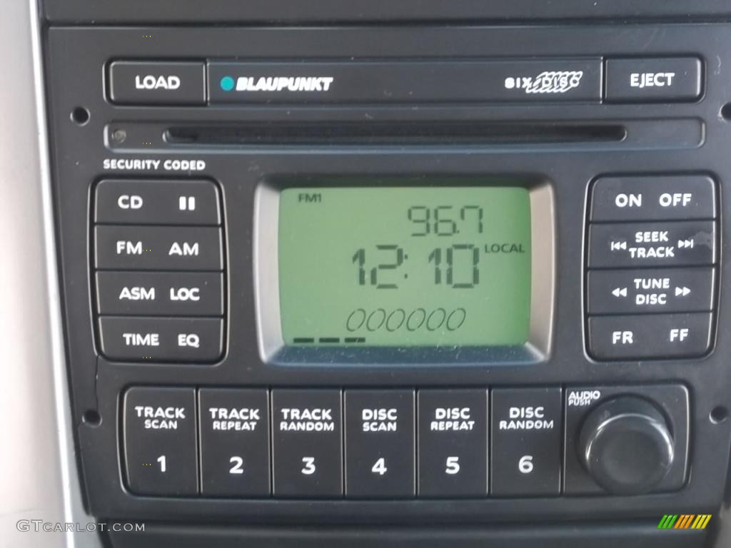 2004 Pontiac GTO Coupe Controls Photo #43886495