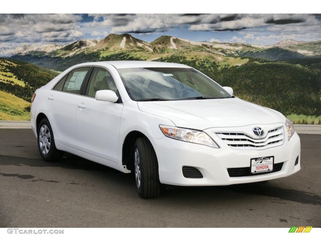 Super White 2011 Toyota Camry LE Exterior Photo #43891080