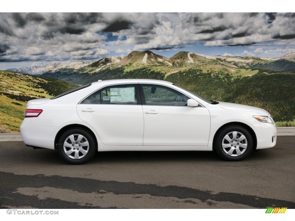 Super White 2011 Toyota Camry LE Exterior Photo #43891098