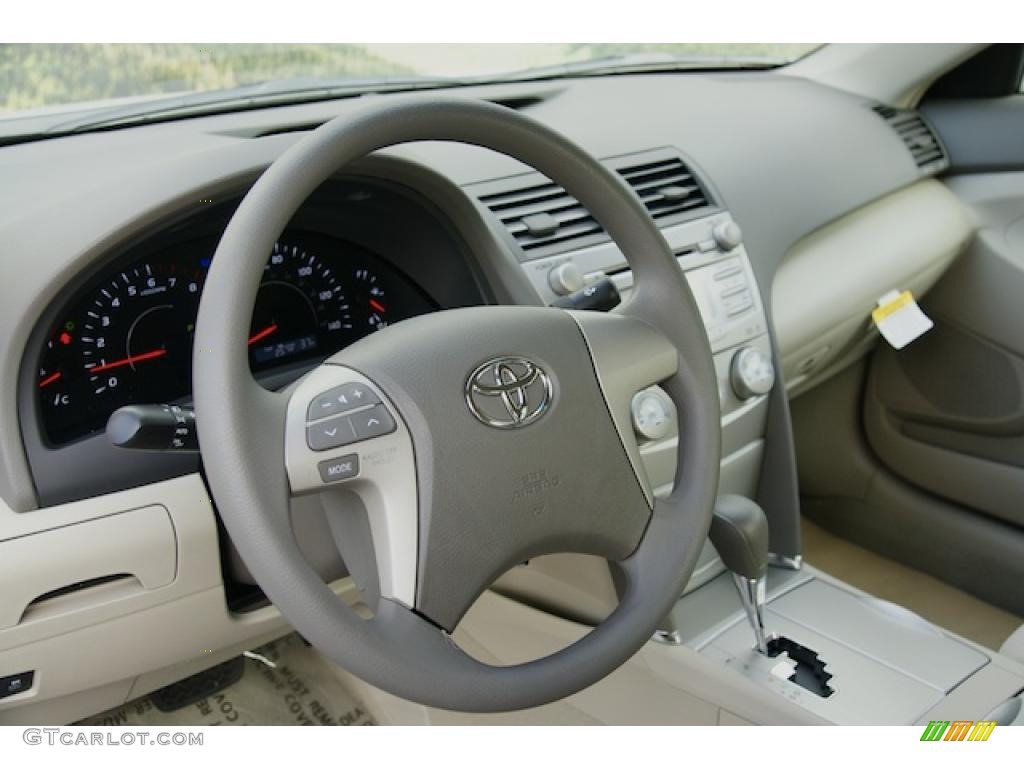 2011 Toyota Camry LE interior Photo #43891128
