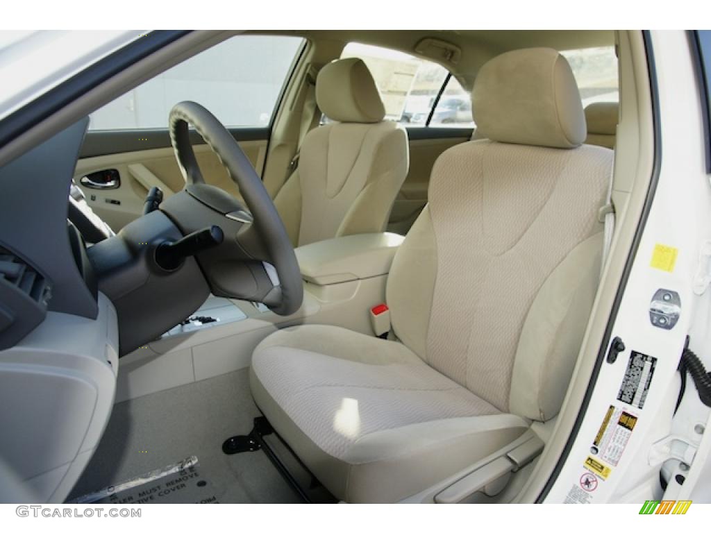 Bisque Interior 2011 Toyota Camry LE Photo #43891172