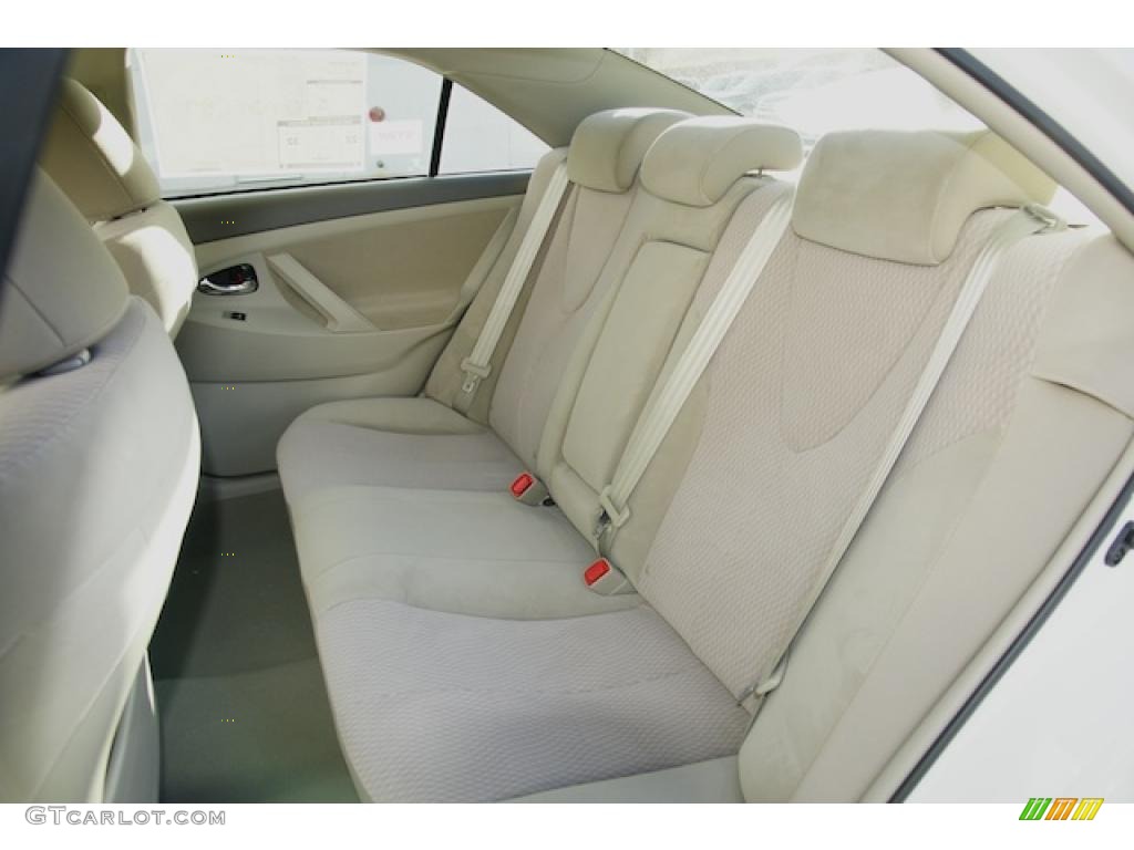 2011 Toyota Camry LE interior Photo #43891188