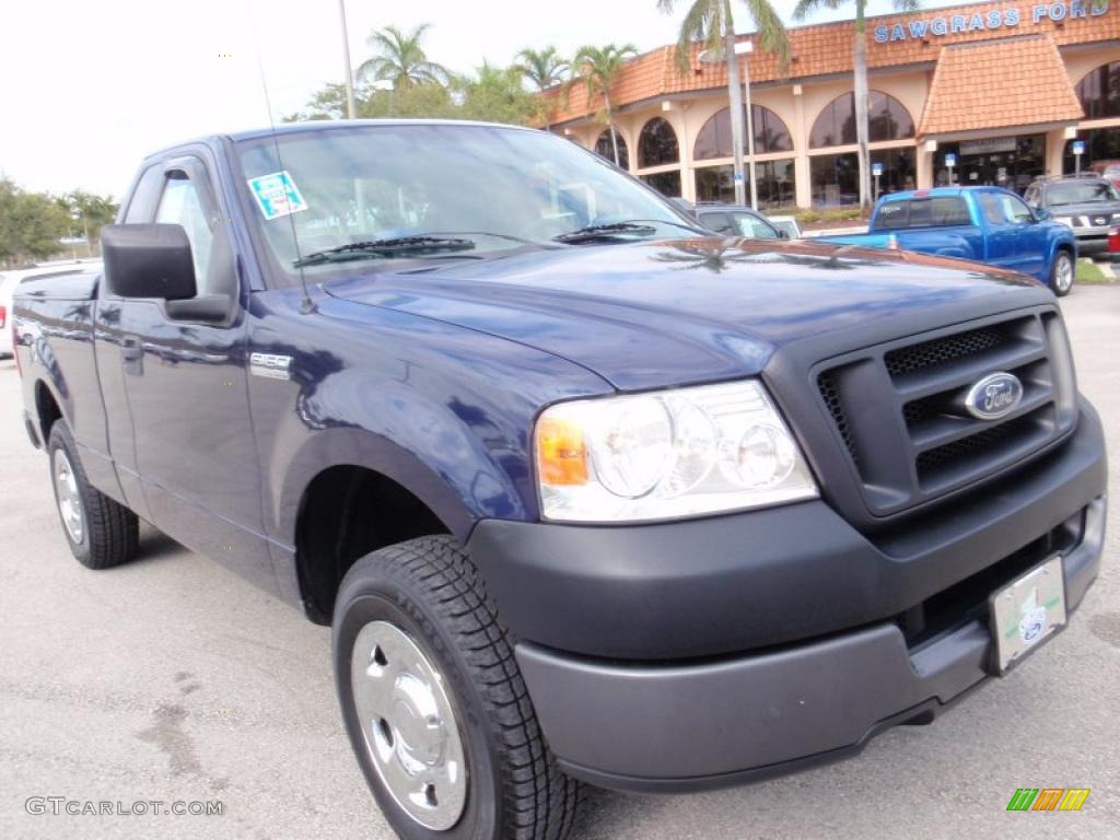 2005 F150 XL Regular Cab - True Blue Metallic / Medium Flint Grey photo #2
