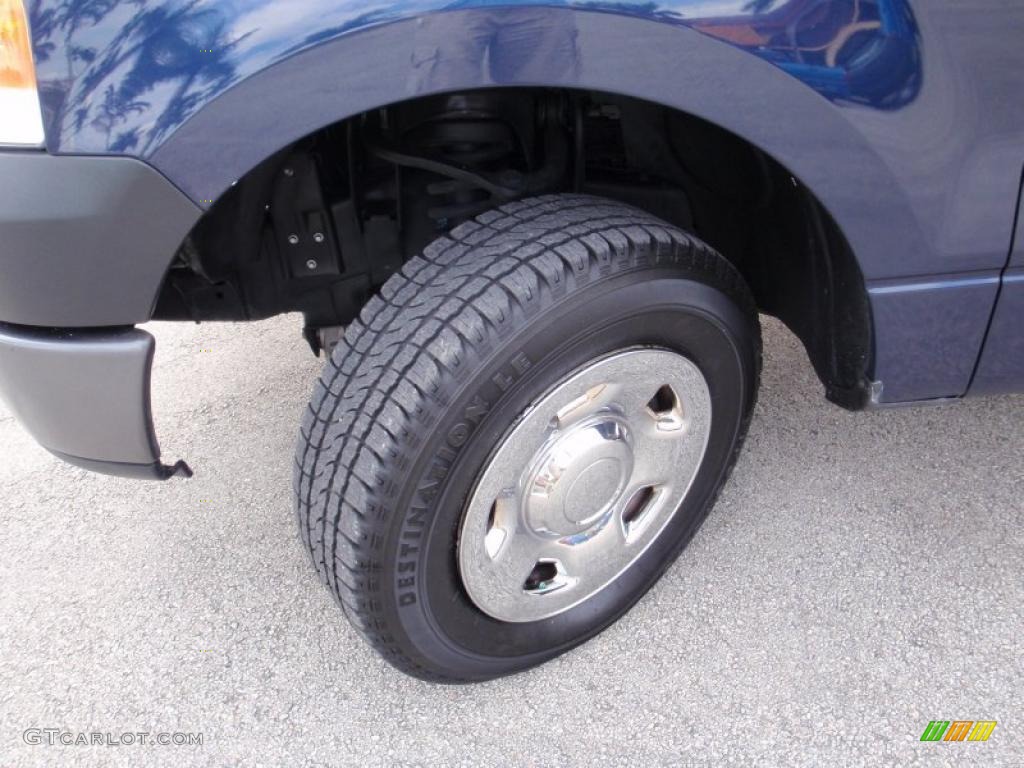 2005 F150 XL Regular Cab - True Blue Metallic / Medium Flint Grey photo #27
