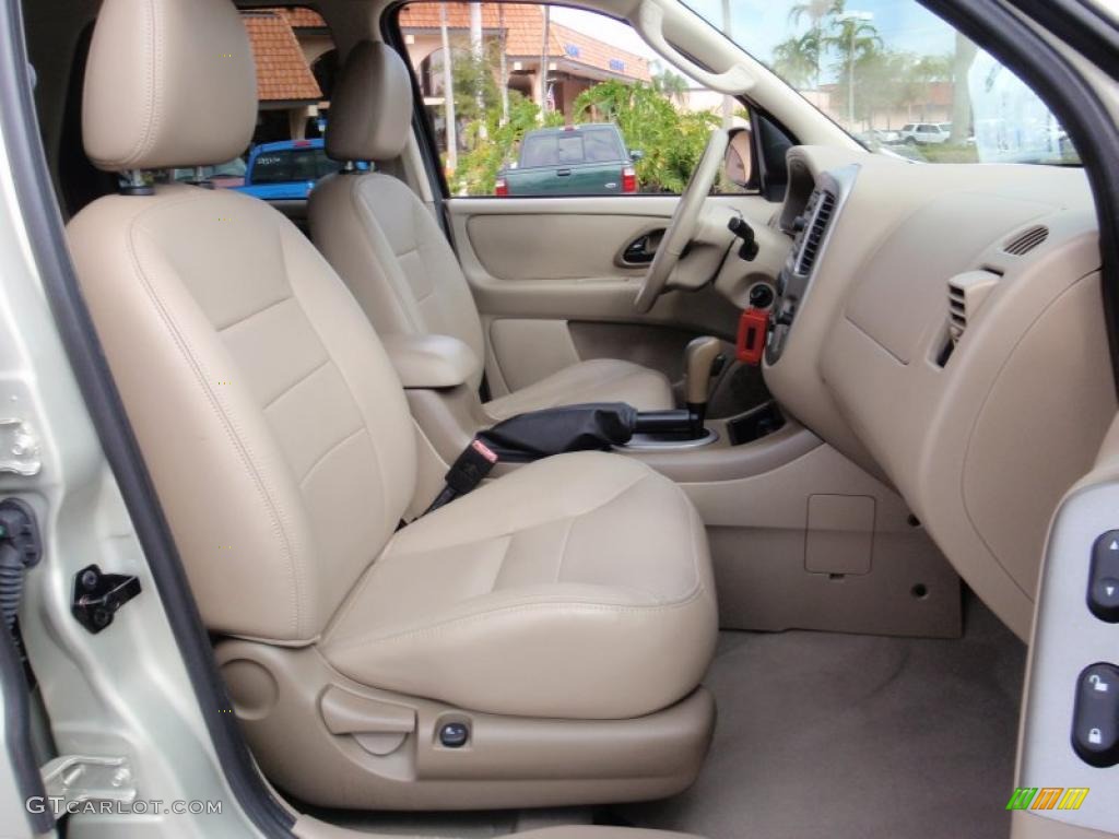 Medium/Dark Pebble Beige Interior 2005 Ford Escape Limited Photo #43895737