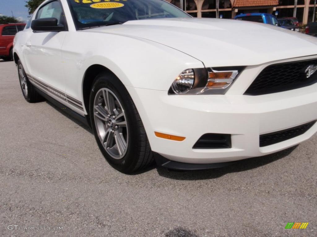 2010 Mustang V6 Premium Coupe - Performance White / Stone photo #2