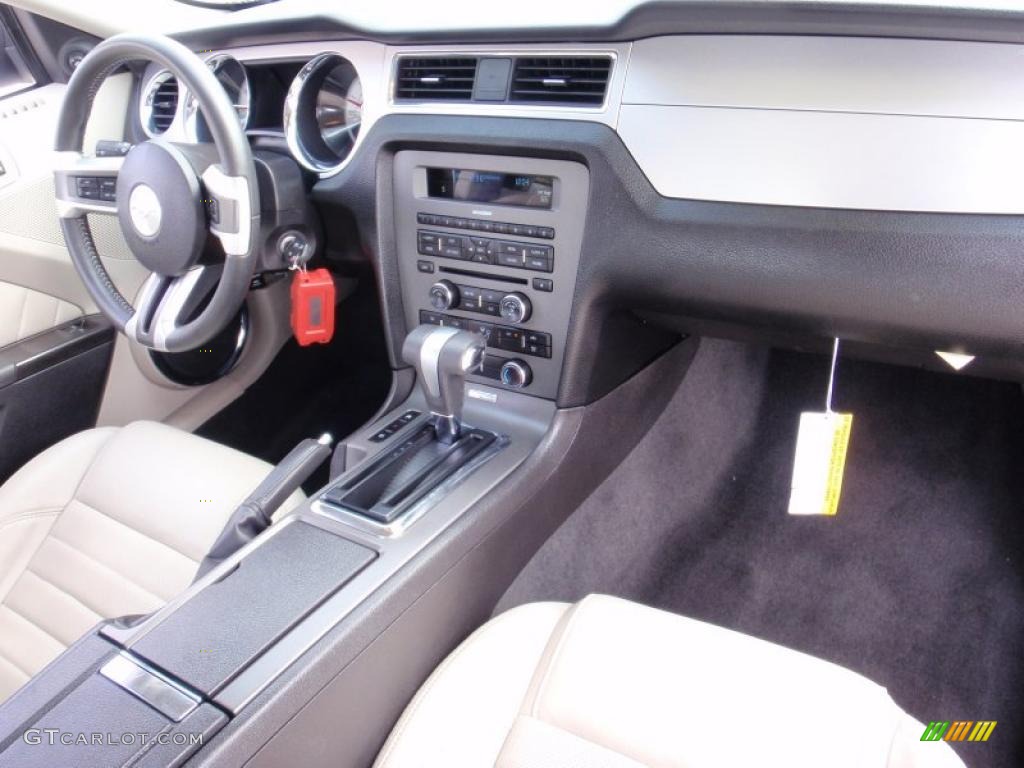2010 Mustang V6 Premium Coupe - Performance White / Stone photo #23
