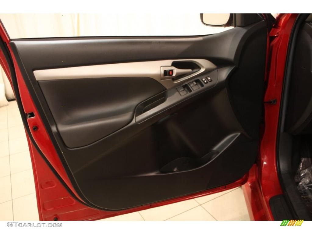 2009 Pontiac Vibe GT Ebony Door Panel Photo #43900033