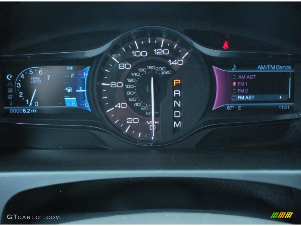 2011 Lincoln MKX FWD Gauges Photo #43901497