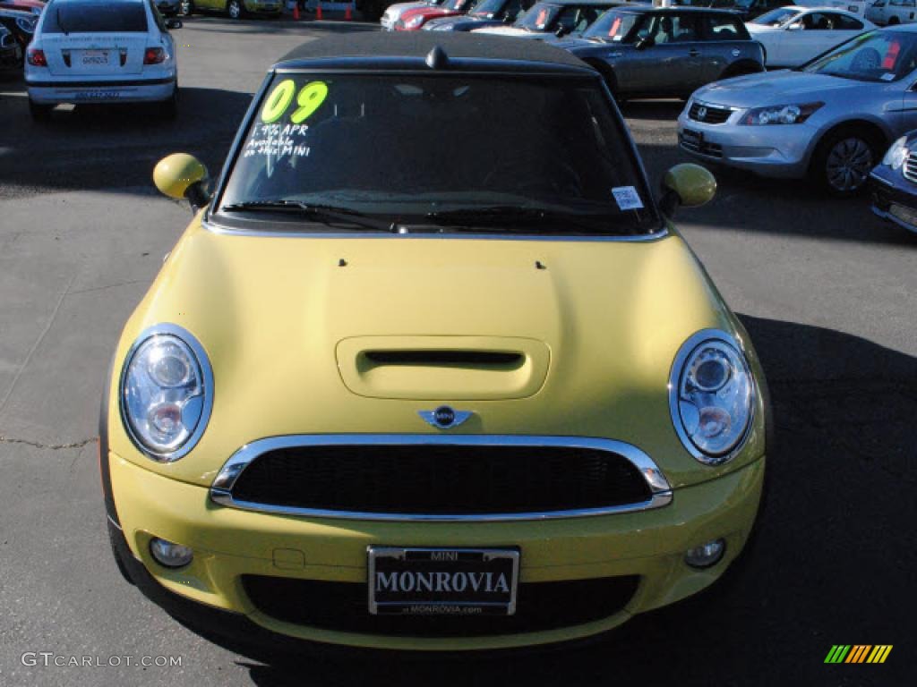 2009 Cooper S Convertible - Interchange Yellow / Black/Grey photo #24
