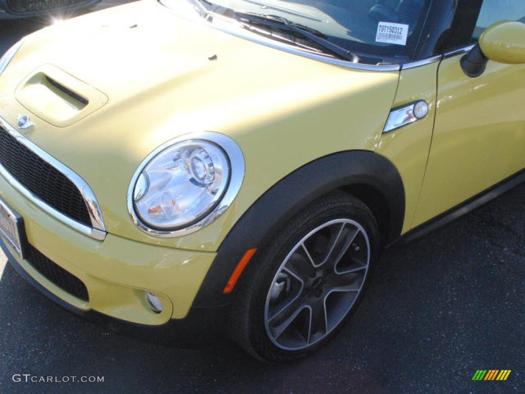 2009 Cooper S Convertible - Interchange Yellow / Black/Grey photo #25