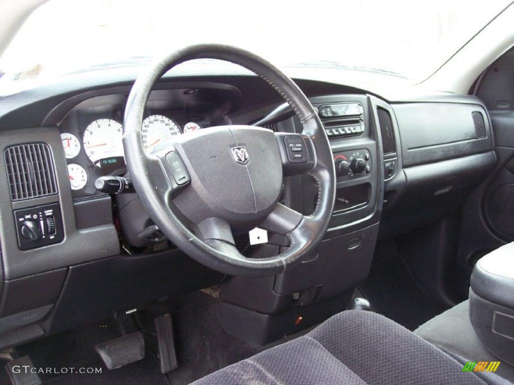 2004 Dodge Ram 2500 SLT Regular Cab 4x4 Dark Slate Gray Dashboard Photo #43908710