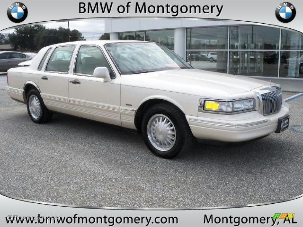 1996 lincoln town car cartier