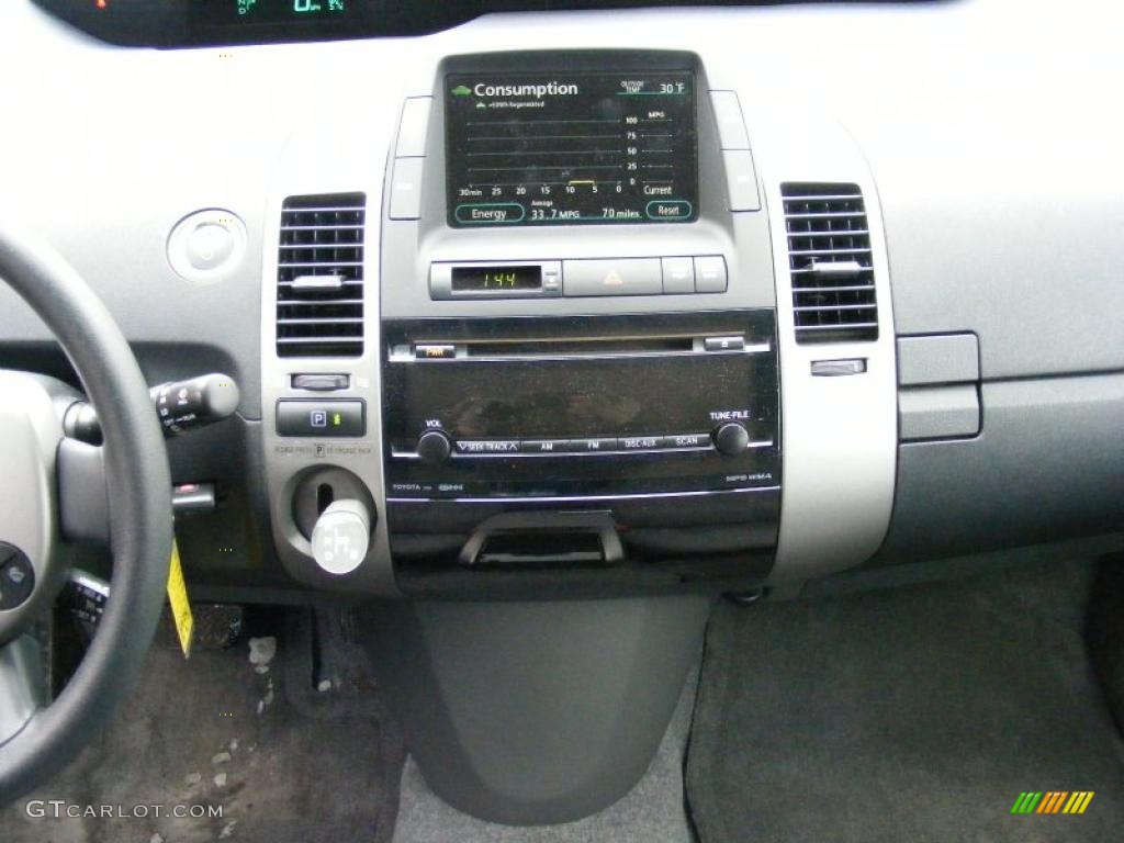 2006 Toyota Prius Hybrid Controls Photos