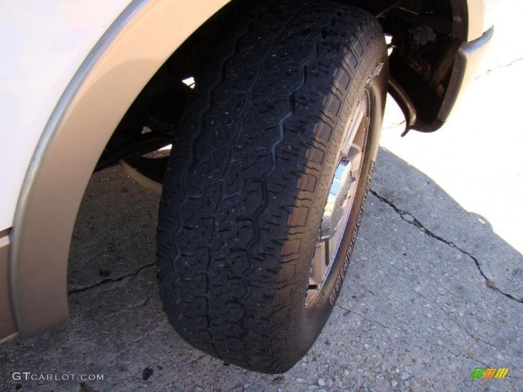 2006 F150 Lariat SuperCrew 4x4 - Oxford White / Tan photo #30
