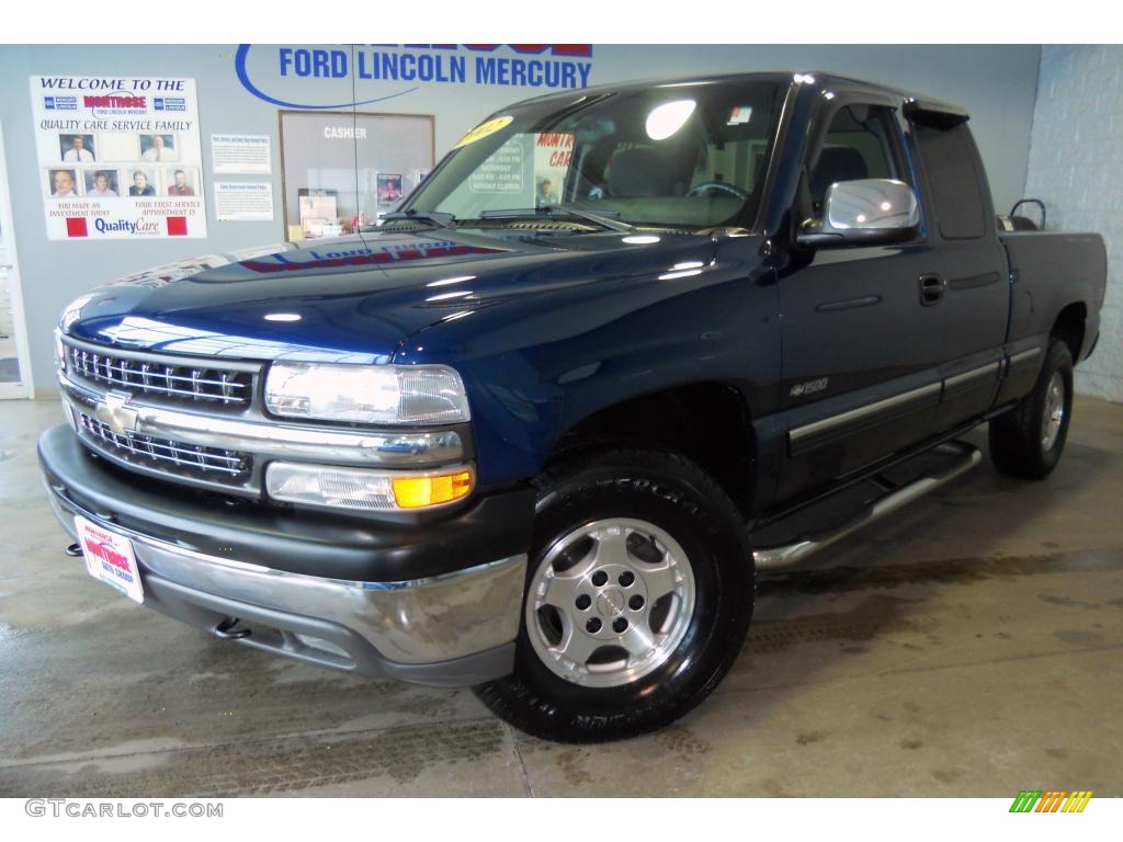 2002 Silverado 1500 LS Extended Cab 4x4 - Indigo Blue Metallic / Graphite Gray photo #7