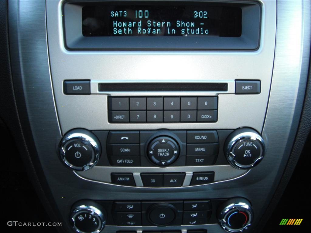 2011 Ford Fusion SE V6 Controls Photo #43923870