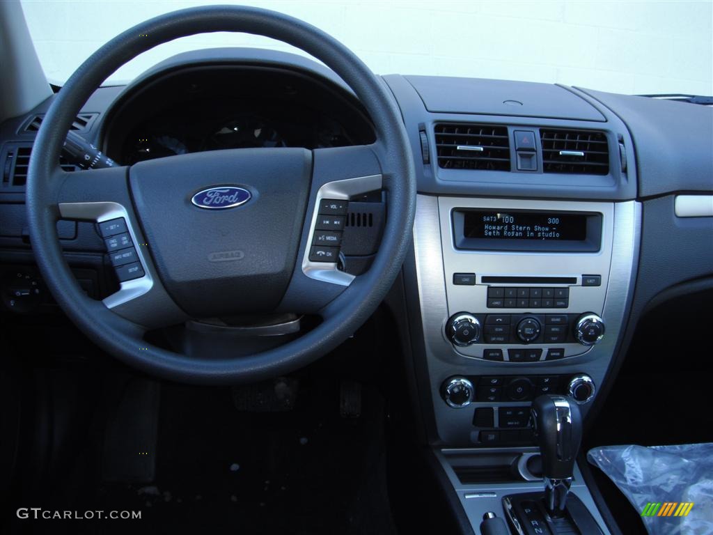 2011 Ford Fusion SE V6 Charcoal Black Dashboard Photo #43923910