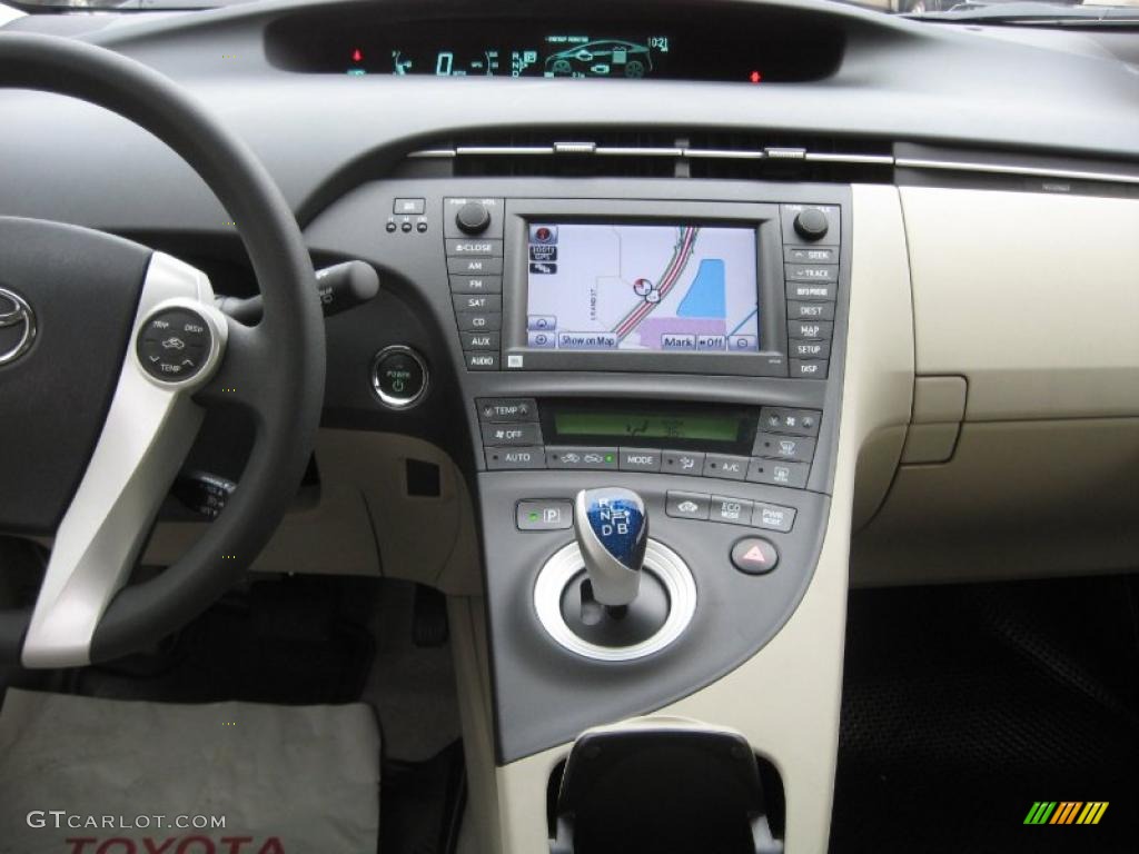 2011 Toyota Prius Hybrid III Controls Photo #43924432