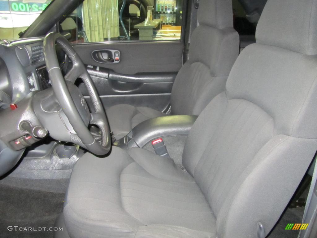 Graphite Gray Interior 2004 Chevrolet Blazer LS ZR2 Photo #43928991