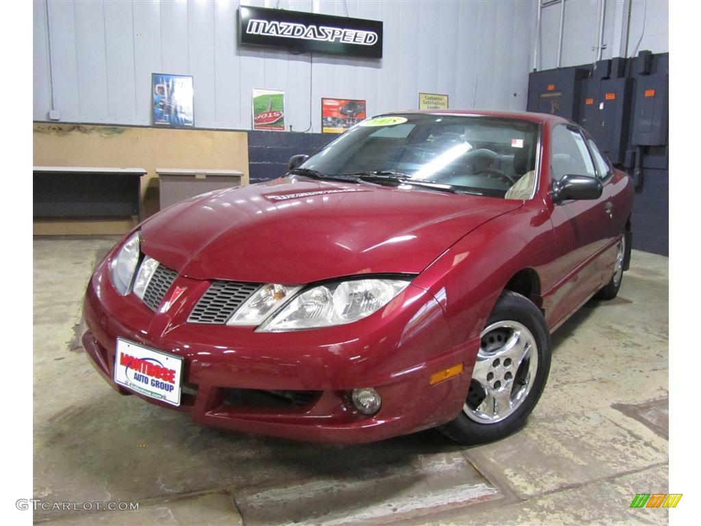 2005 Sunfire Coupe - Sport Red Metallic / Graphite photo #15