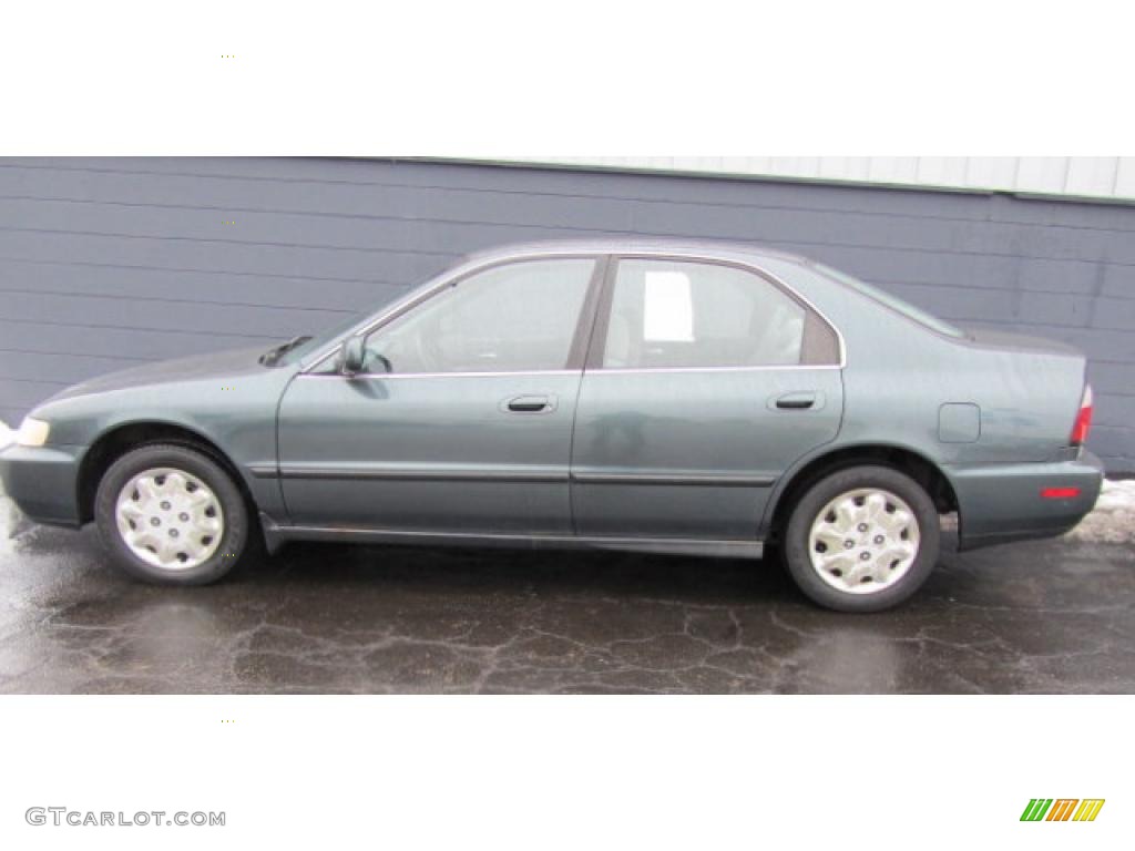 1997 Accord LX Sedan - Eucalyptus Green Pearl / Gray photo #5