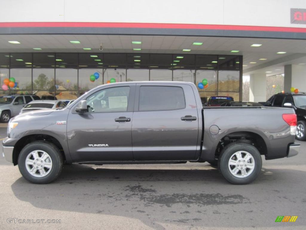 2011 Tundra CrewMax - Magnetic Gray Metallic / Graphite Gray photo #2