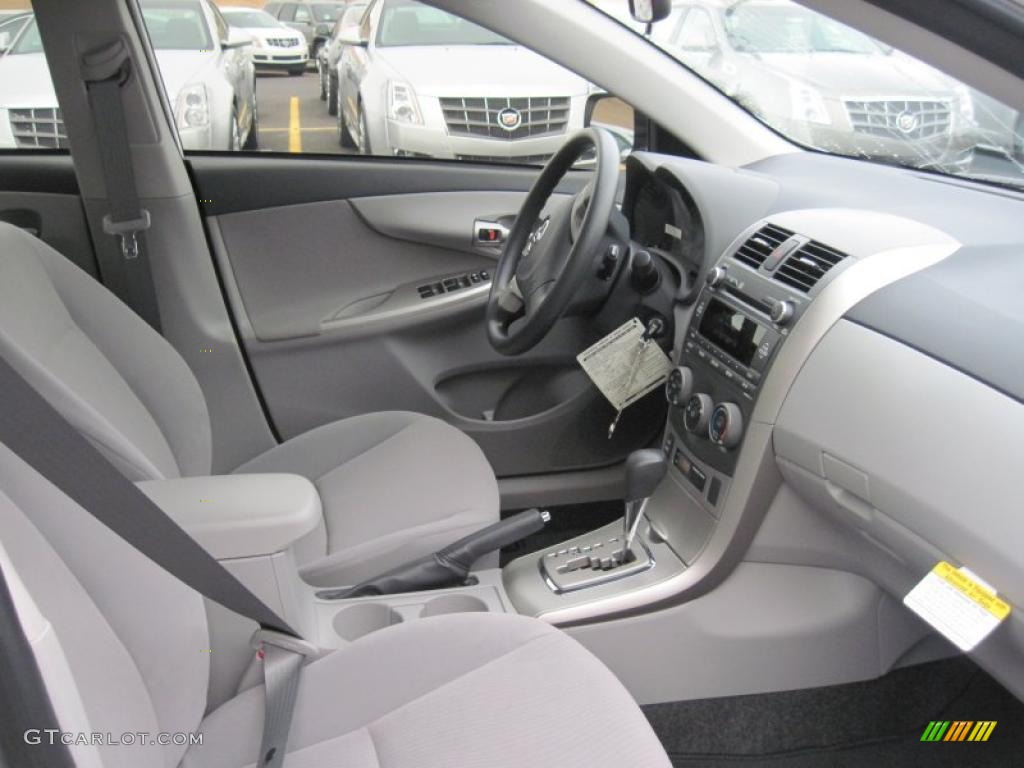 2011 Corolla LE - Super White / Ash photo #15