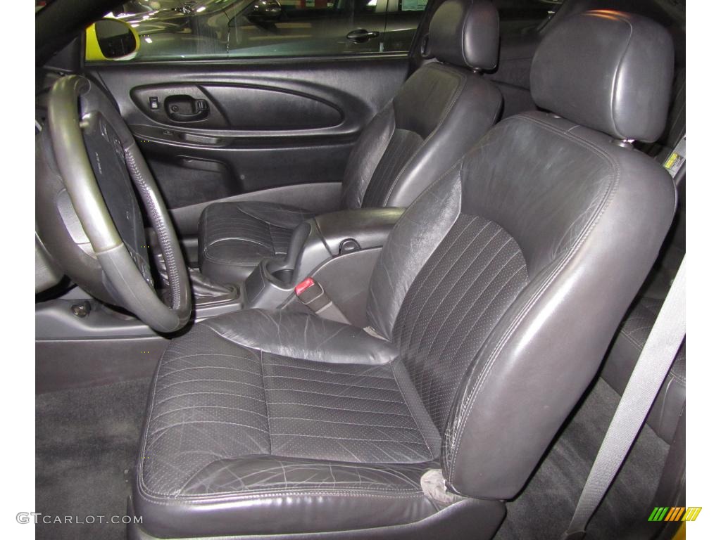 Ebony Black Interior 2003 Chevrolet Monte Carlo SS Photo #43931994
