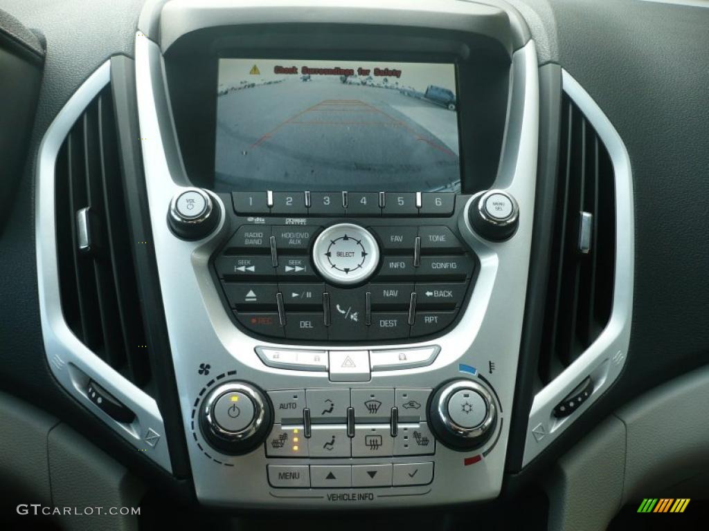 2010 GMC Terrain SLT AWD Controls Photo #43932166