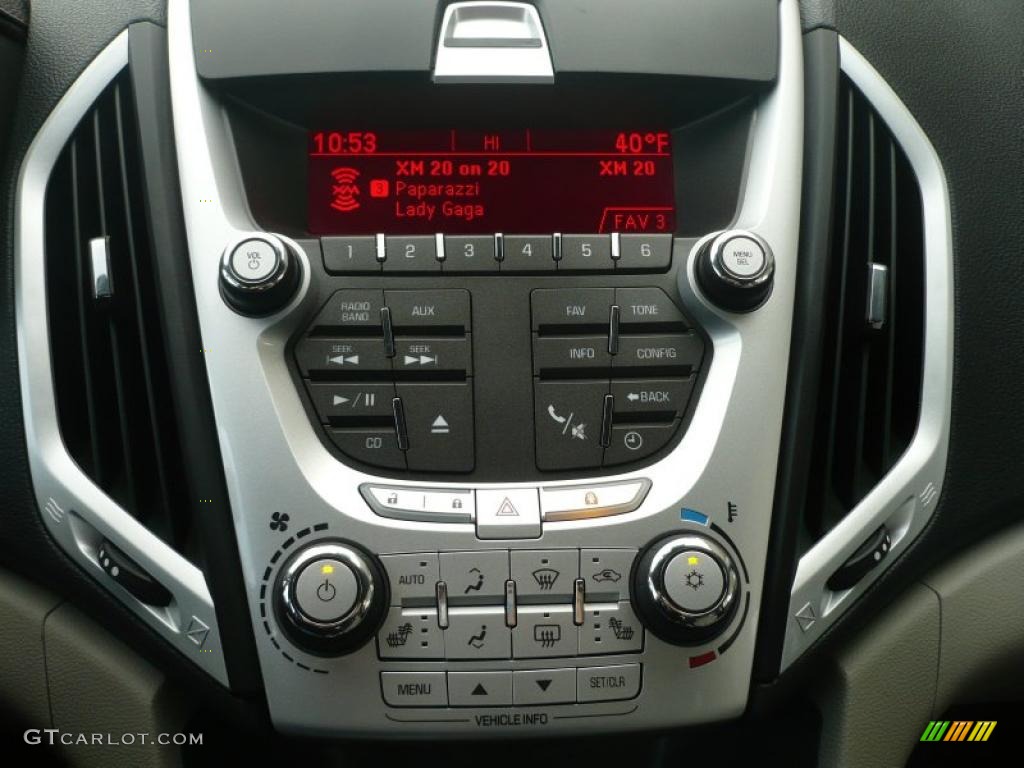 2010 GMC Terrain SLT AWD Controls Photo #43932406