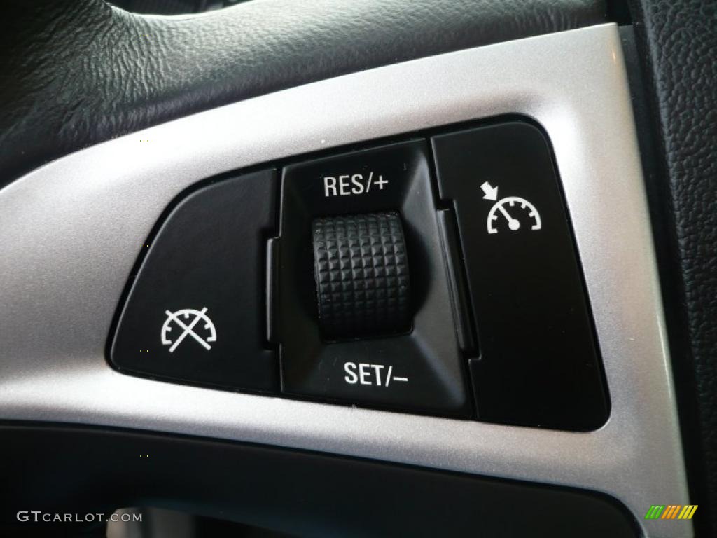 2010 GMC Terrain SLT AWD Controls Photo #43932530