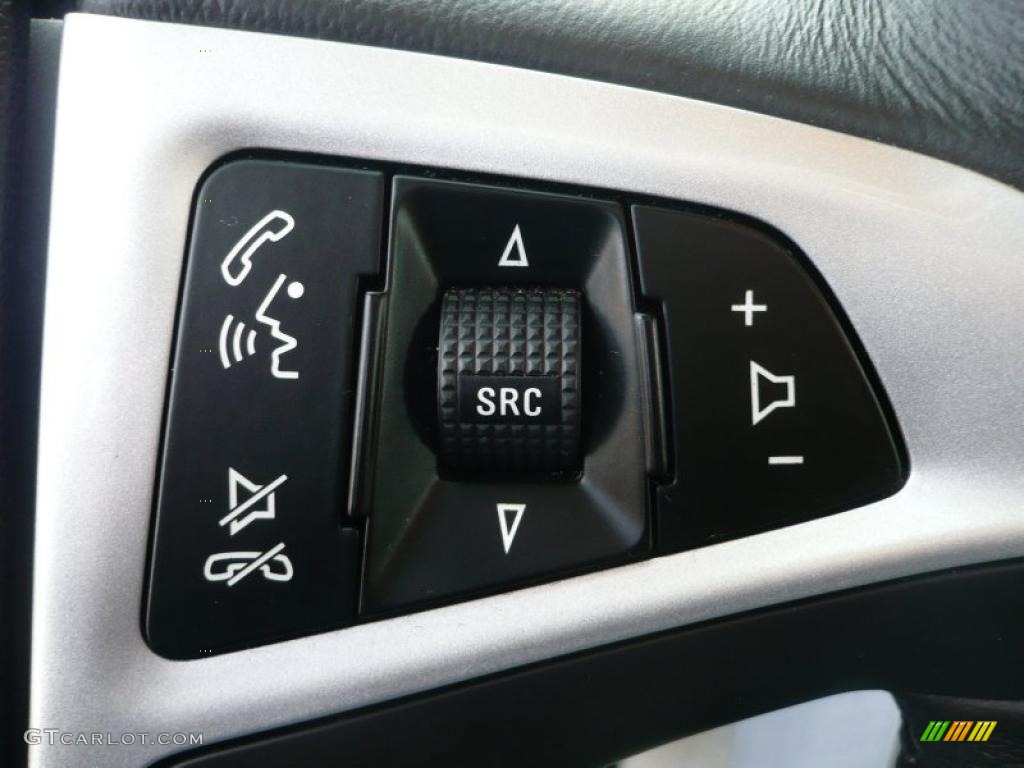 2010 GMC Terrain SLT AWD Controls Photo #43932546