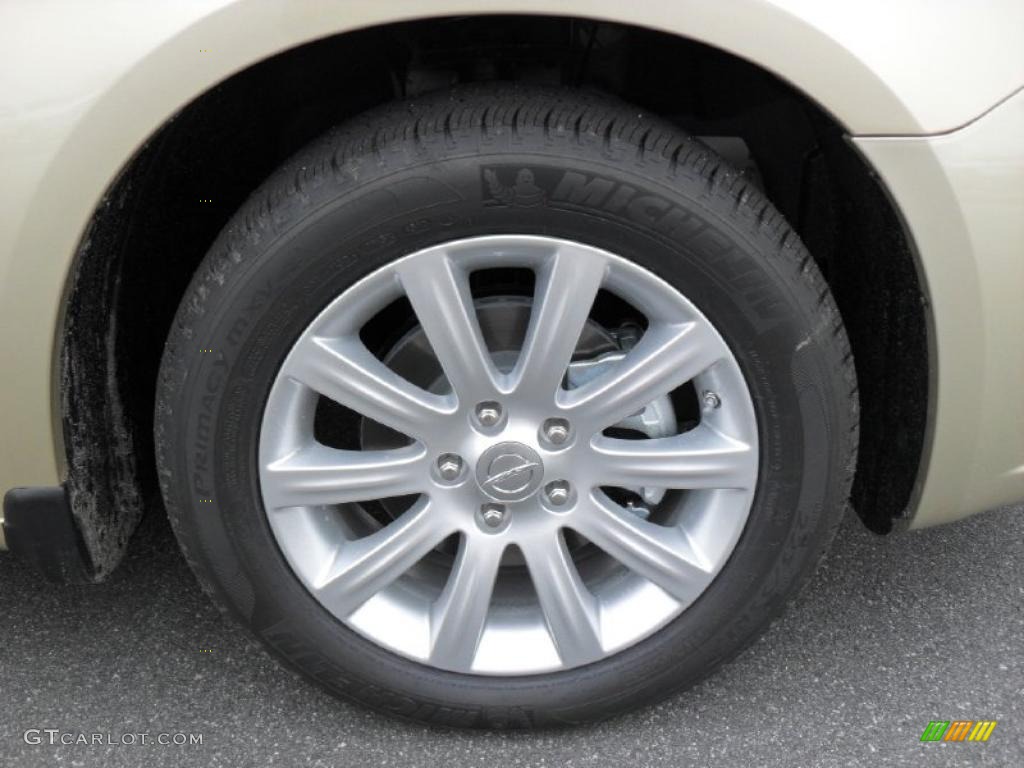 2011 Chrysler 200 Touring Wheel Photo #43942795