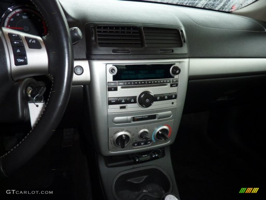 2009 Chevrolet Cobalt SS Coupe Controls Photo #43943439