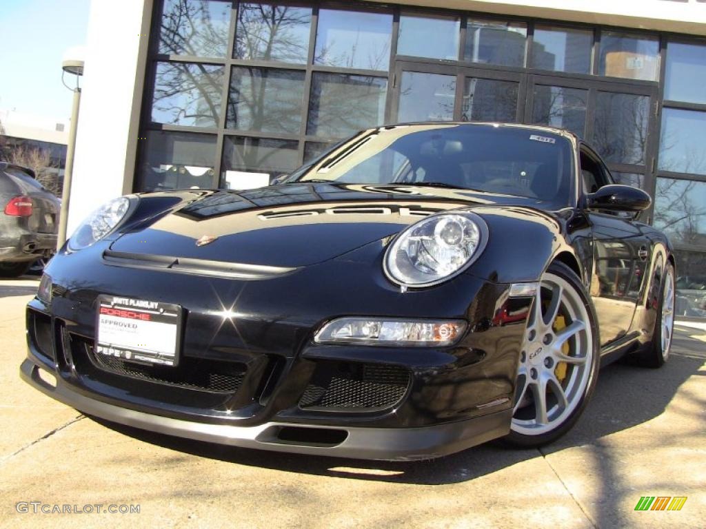 Black Porsche 911