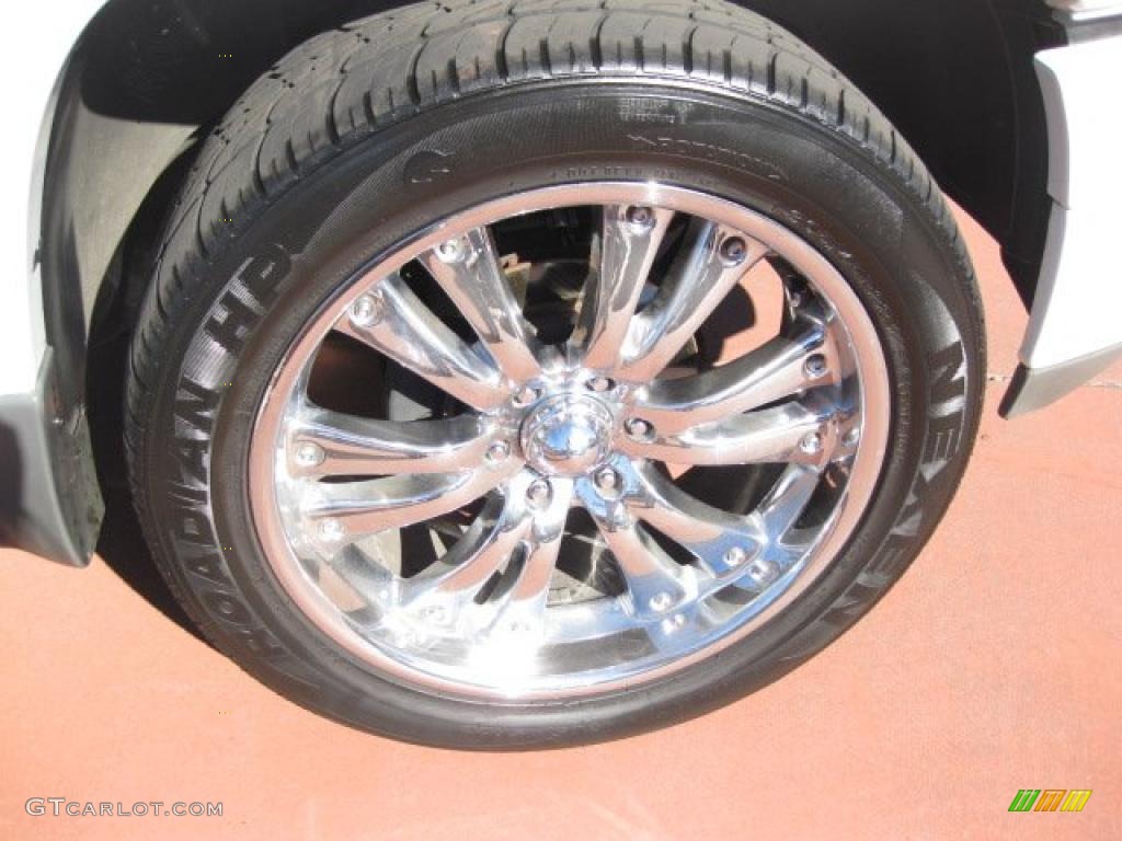 2003 Chevrolet Suburban 1500 LT 4x4 Custom Wheels Photo #43953154