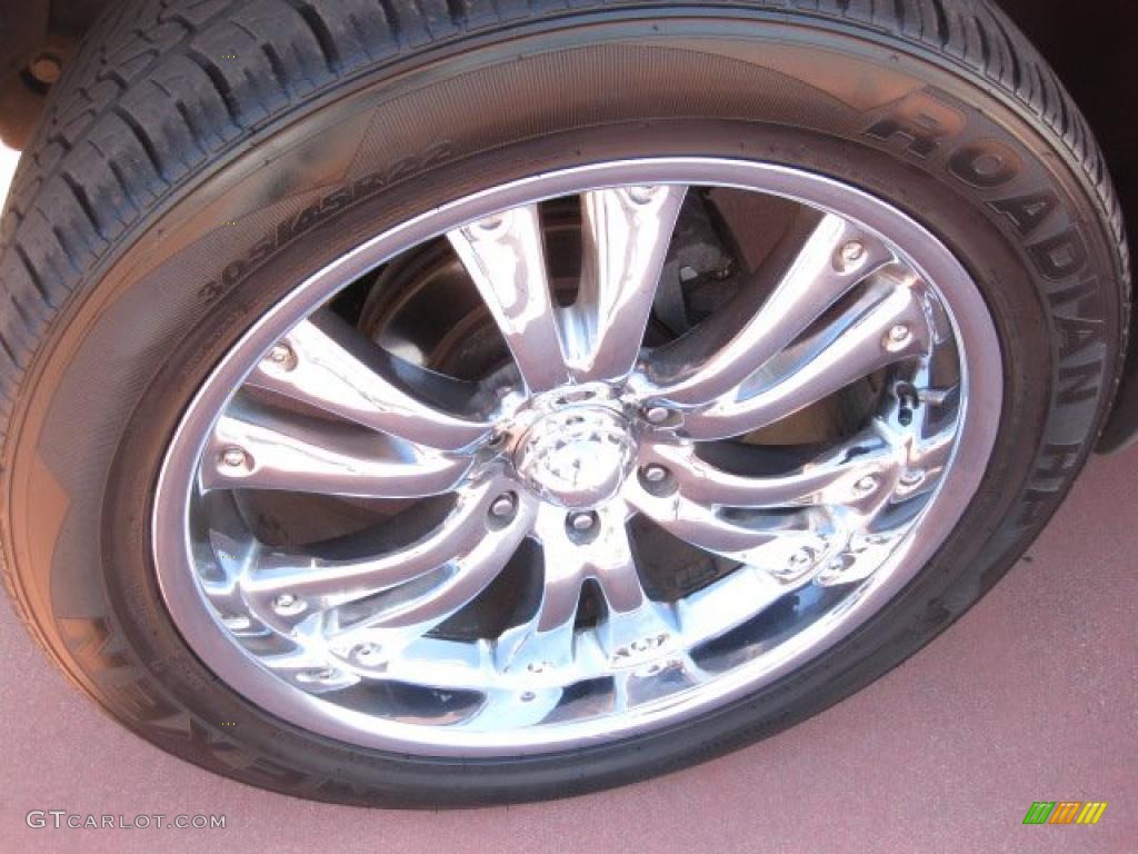 2003 Chevrolet Suburban 1500 LT 4x4 Custom Wheels Photo #43953162