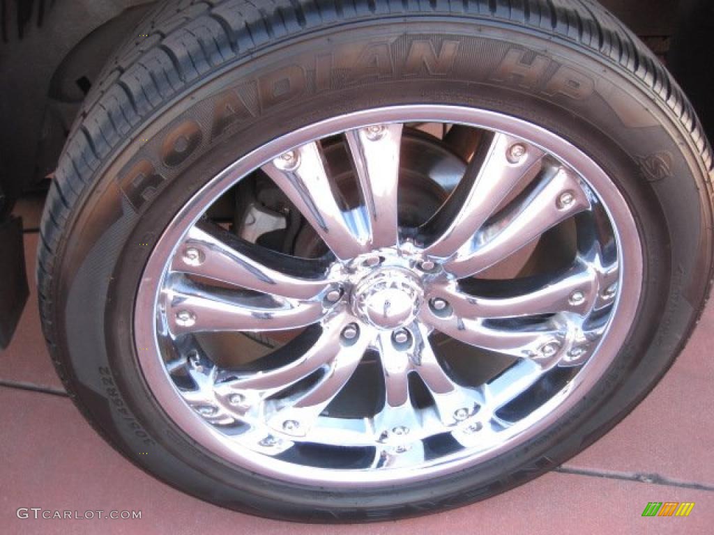2003 Chevrolet Suburban 1500 LT 4x4 Custom Wheels Photo #43953166