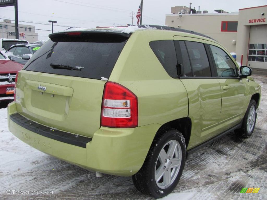 2010 Compass Sport 4x4 - Optic Green Metallic / Dark Slate Gray/Light Pebble Beige photo #2