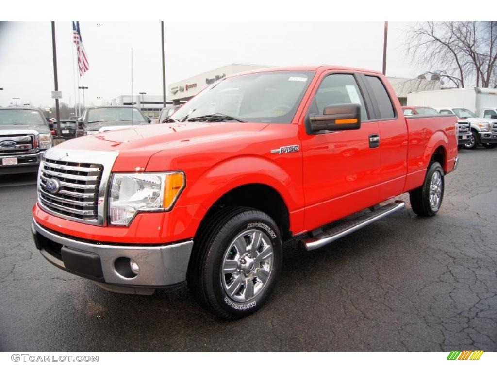 2011 F150 XLT SuperCab - Race Red / Steel Gray photo #6