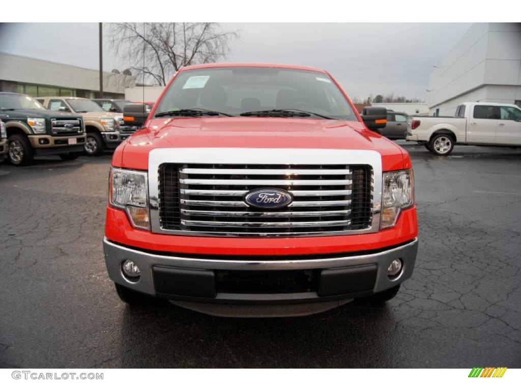 2011 F150 XLT SuperCab - Race Red / Steel Gray photo #7