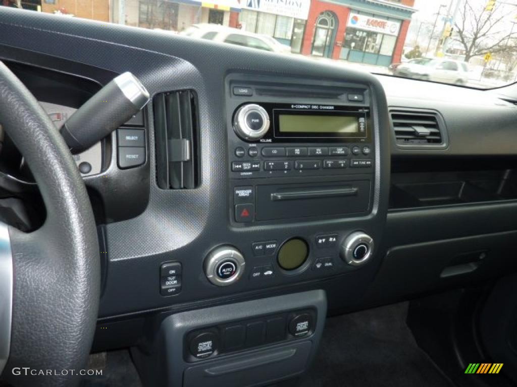 2008 Honda Ridgeline RTS Controls Photo #43967956