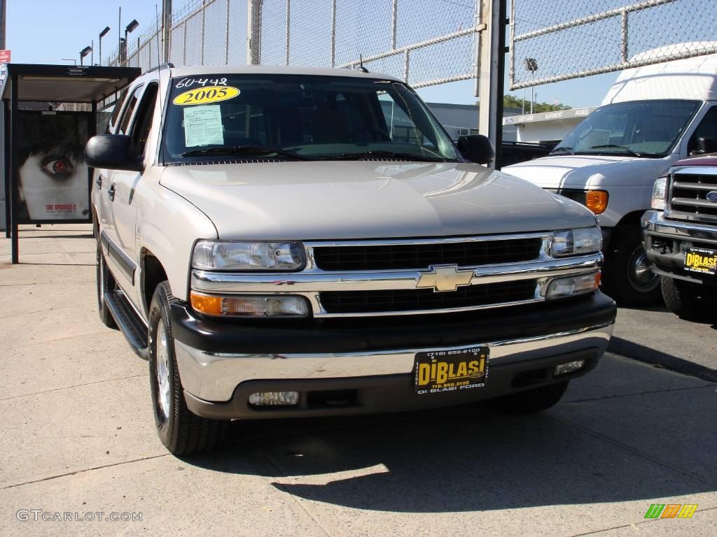 2005 Tahoe LS 4x4 - Silver Birch Metallic / Gray/Dark Charcoal photo #3