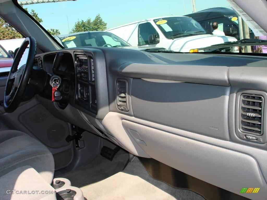 2005 Tahoe LS 4x4 - Silver Birch Metallic / Gray/Dark Charcoal photo #17