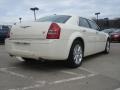 Stone White - 300 C HEMI Photo No. 3