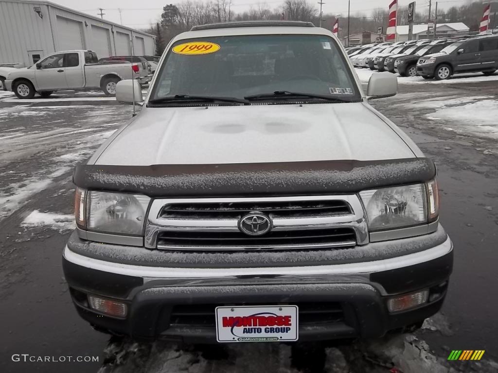 1999 4Runner SR5 4x4 - Millennium Silver Metallic / Gray photo #3