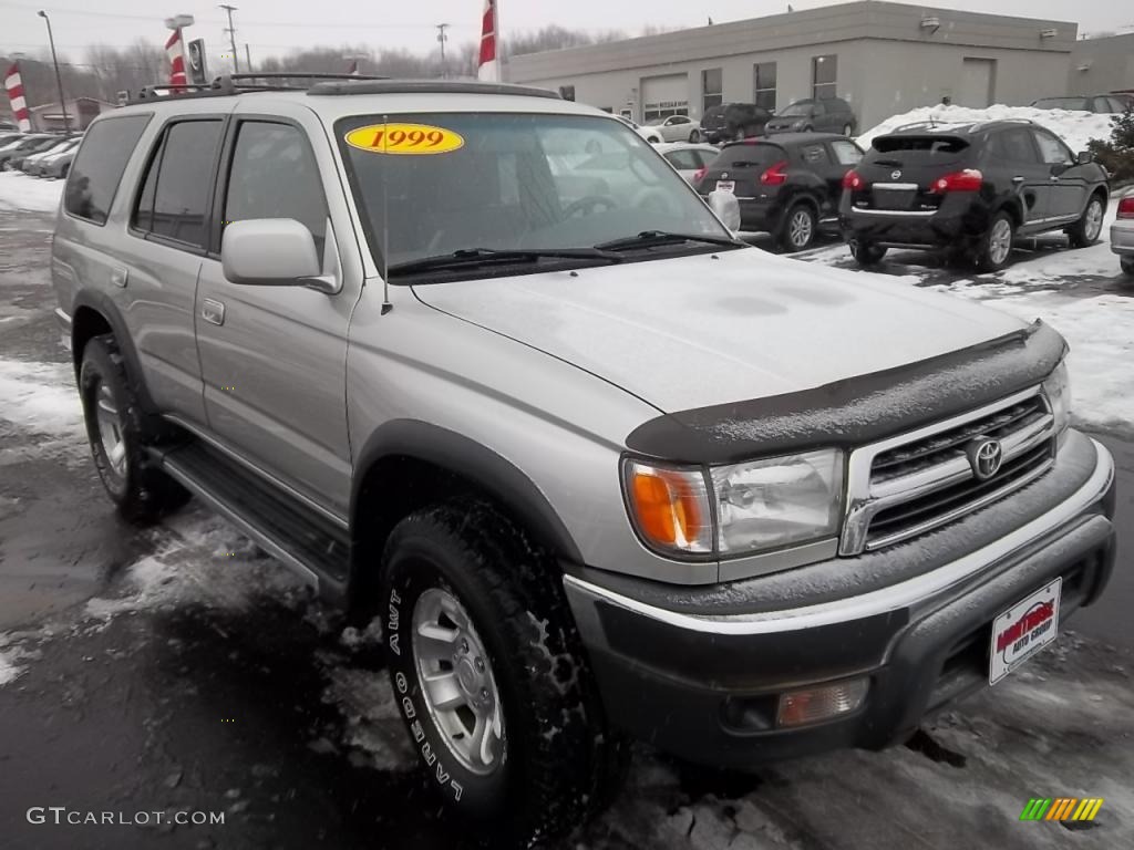 1999 4Runner SR5 4x4 - Millennium Silver Metallic / Gray photo #4